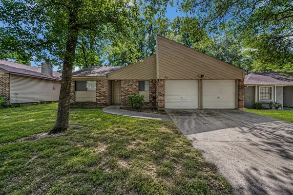 $1,750 | 55 Summer Crest Circle, The Woodlands, TX 77381