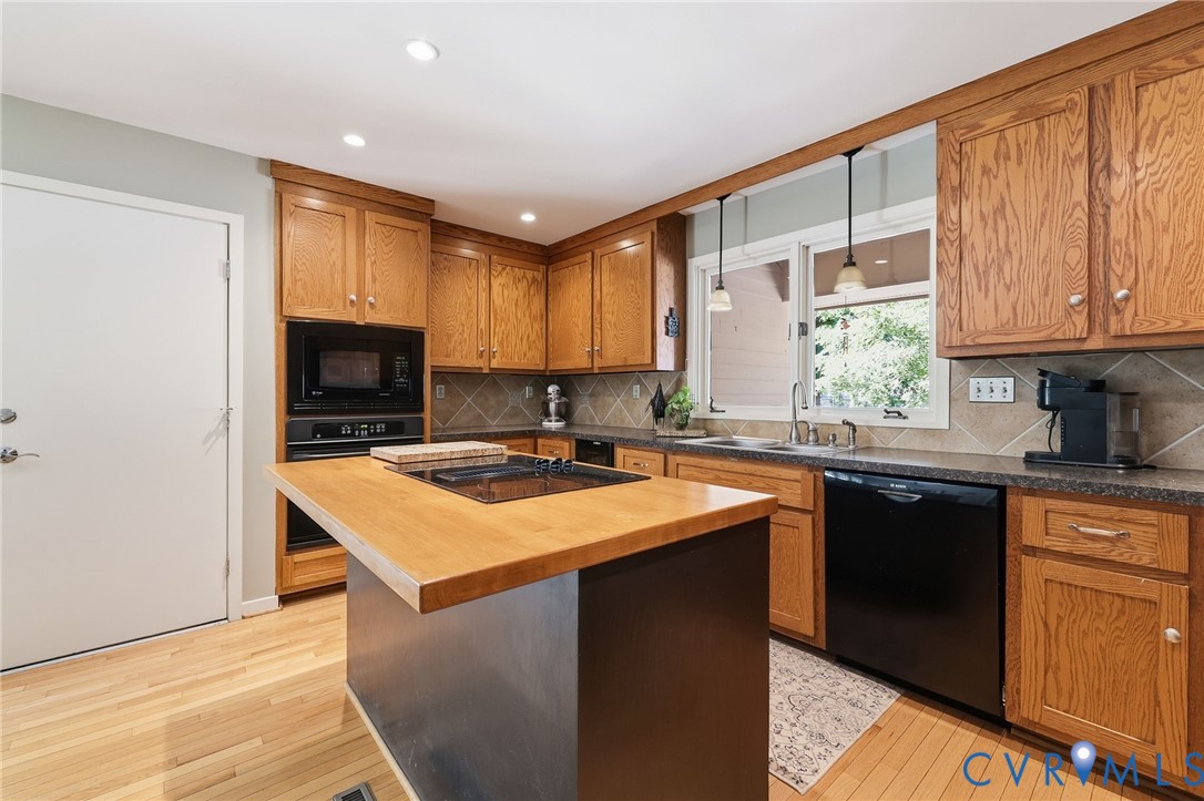 13701 Harbourwood Road Midlothian, VA 23112 - Photo 16 of 37 Gallery Image 16