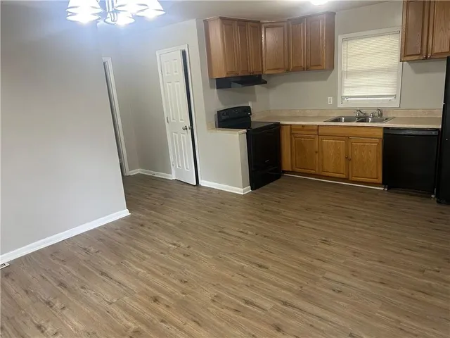 $190,900 | 996 Forest Valley Drive Southeast, Atlanta, GA 30354