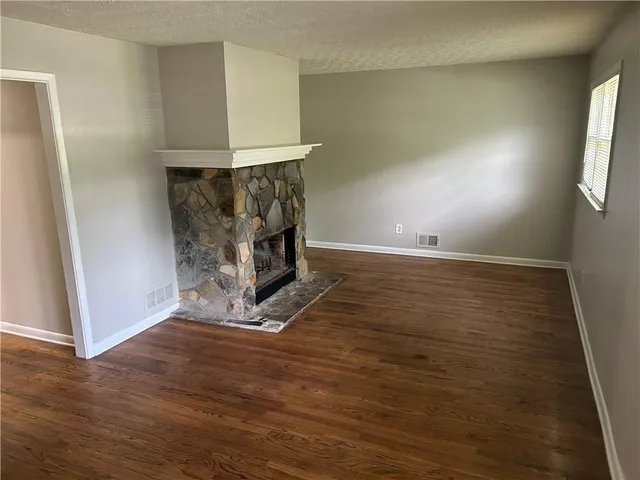 $190,900 | 996 Forest Valley Drive Southeast, Atlanta, GA 30354