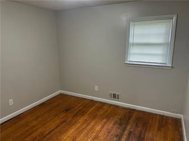 $190,900 | 996 Forest Valley Drive Southeast, Atlanta, GA 30354