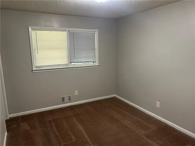 $190,900 | 996 Forest Valley Drive Southeast, Atlanta, GA 30354