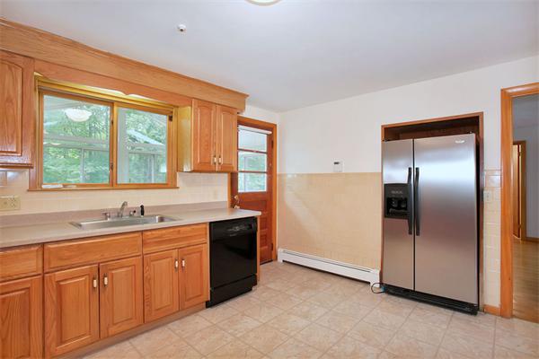 11 Duggan Road Acton, MA 01720 - Photo 4 of 30