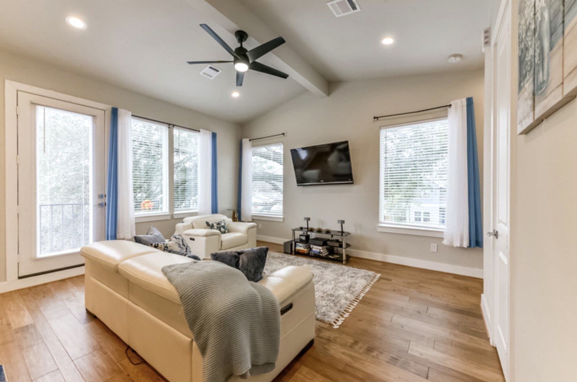 823 Mansfield Street, Unit J Houston, TX 77091 - Photo 11 of 22