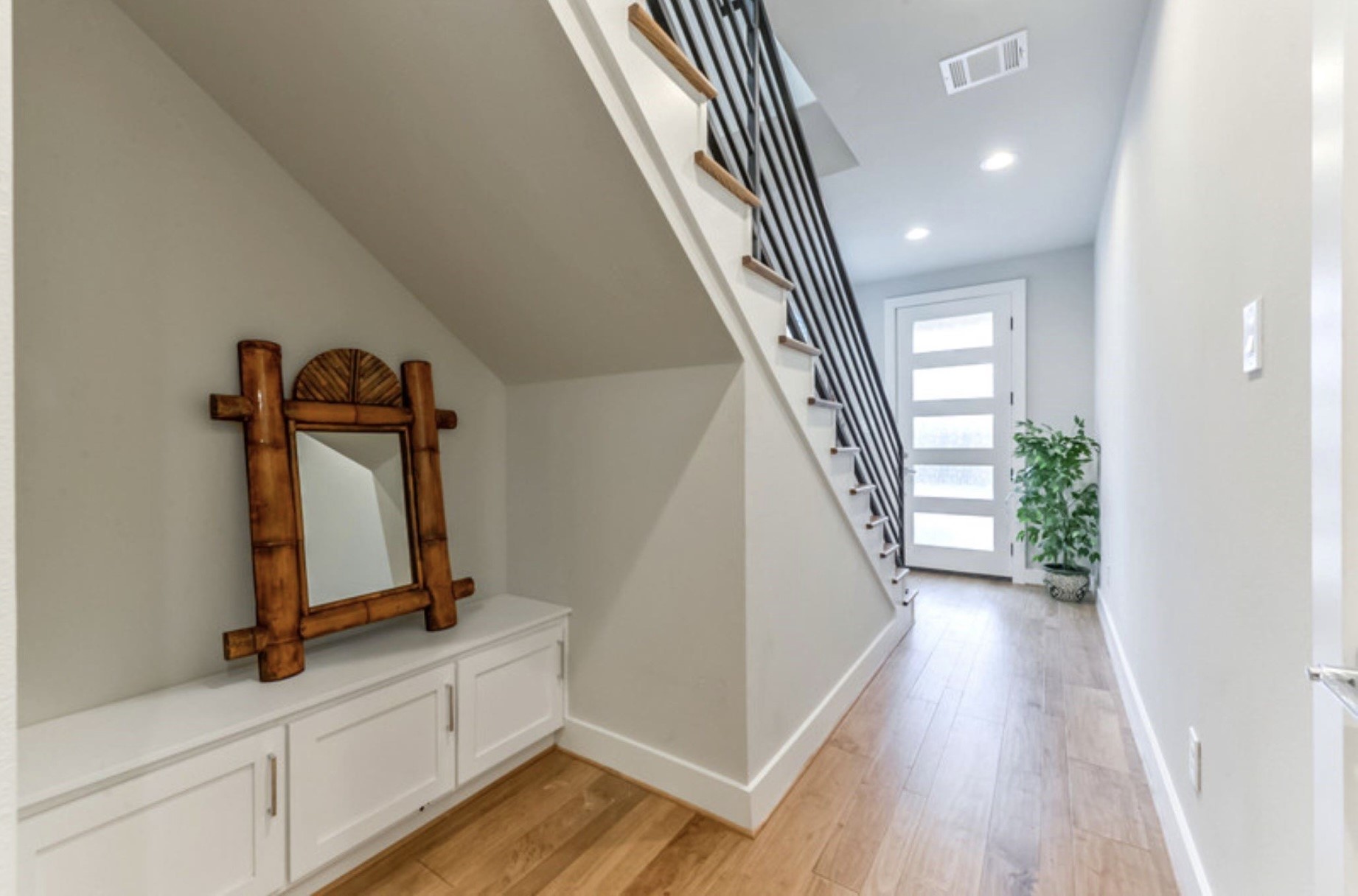 823 Mansfield Street, Unit J Houston, TX 77091 - Photo 4 of 22