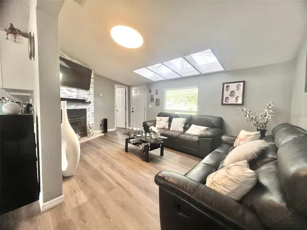 $299,900 | 17045 Northwest 128th Terrace, Reddick, FL 32686