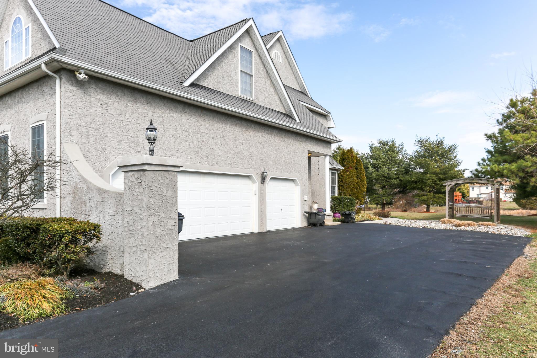 28 Brookview Loop Elkton, MD 21921 - Photo 27 of 30 Side load 2.5 car garage