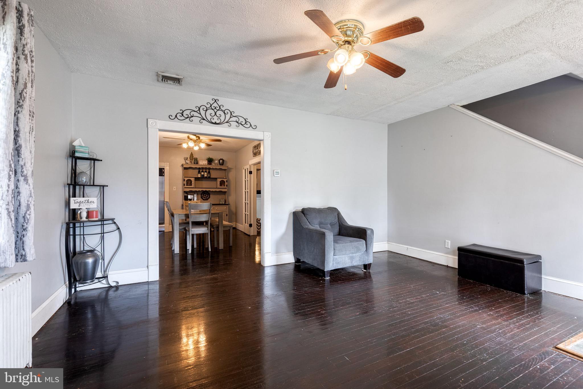 1025 Elm Ridge Avenue Baltimore, MD 21229 - Photo 6 of 33 Gallery Image 6
