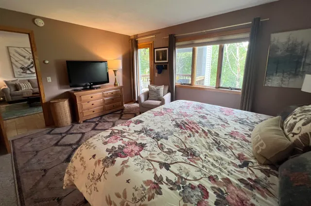 $324,900 | 43 1st Lane, Unit 25, Wilmington, VT 05363