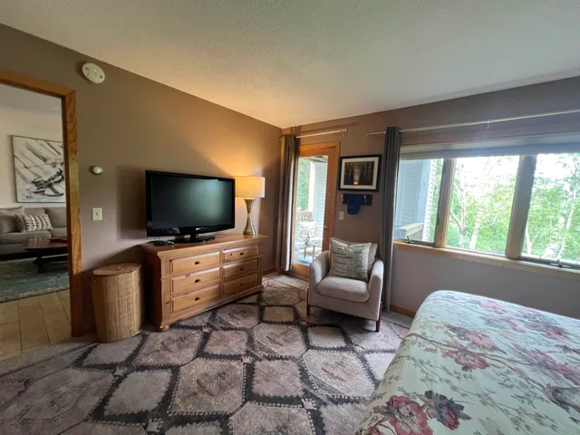 $324,900 | 43 1st Lane, Unit 25, Wilmington, VT 05363