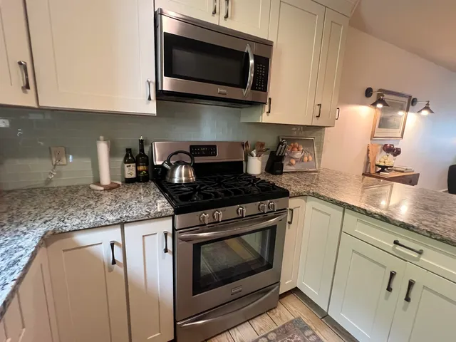 $324,900 | 43 1st Lane, Unit 25, Wilmington, VT 05363