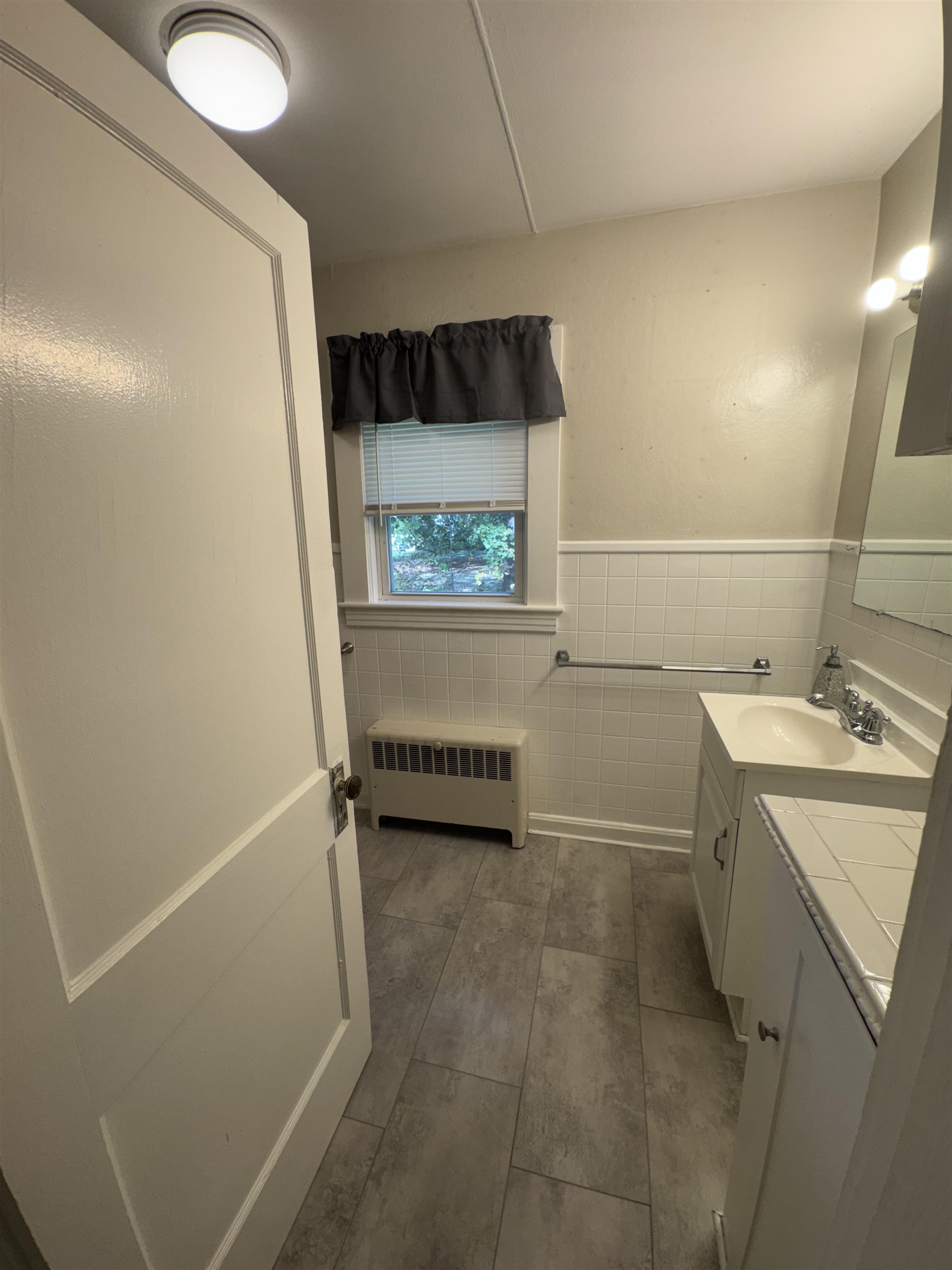 3360 Lafayette Road Portsmouth, NH 03801 - Photo 11 of 17