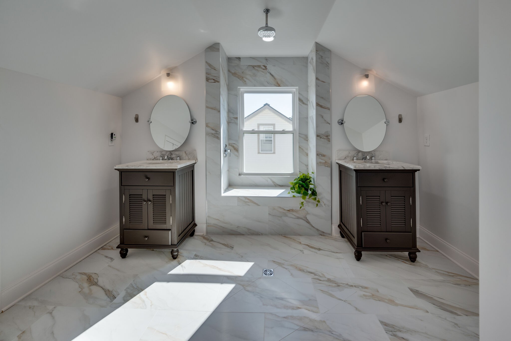 1715 Holly Street Nashville, TN 37206 - Photo 28 of 54 a living room with furniture a mirror and a fireplace