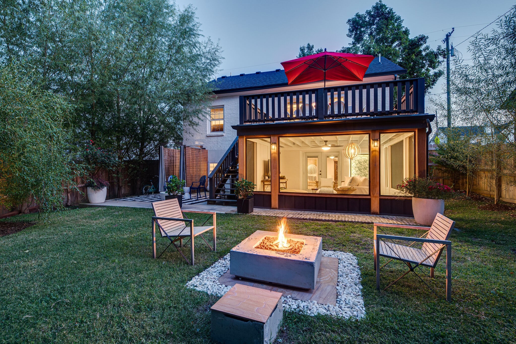 1715 Holly Street Nashville, TN 37206 - Photo 45 of 54 a view of a chairs in a patio