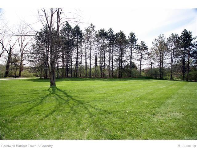 6386 Hartland Road Fenton, MI 48430 - Photo 43 of 51