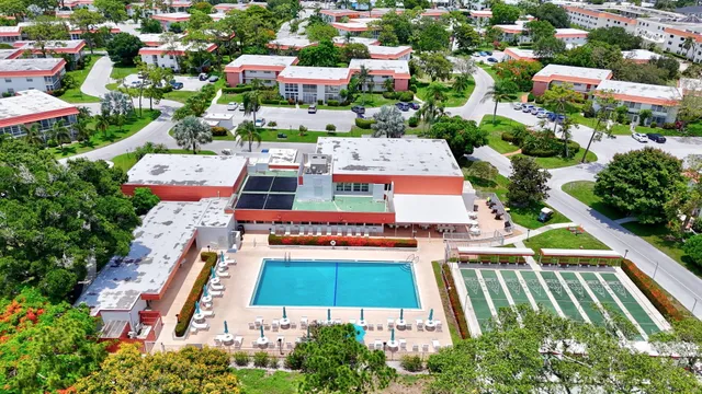 $139,000 | 2600 Southeast Ocean Boulevard, Unit C1, Stuart, FL 34996