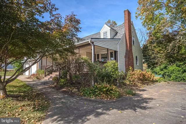 $969,000 | 10606 Orchard Street, Fairfax, VA 22030