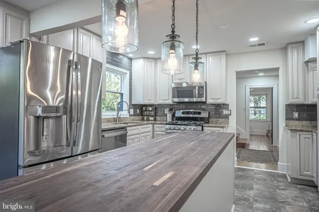 $969,000 | 10606 Orchard Street, Fairfax, VA 22030