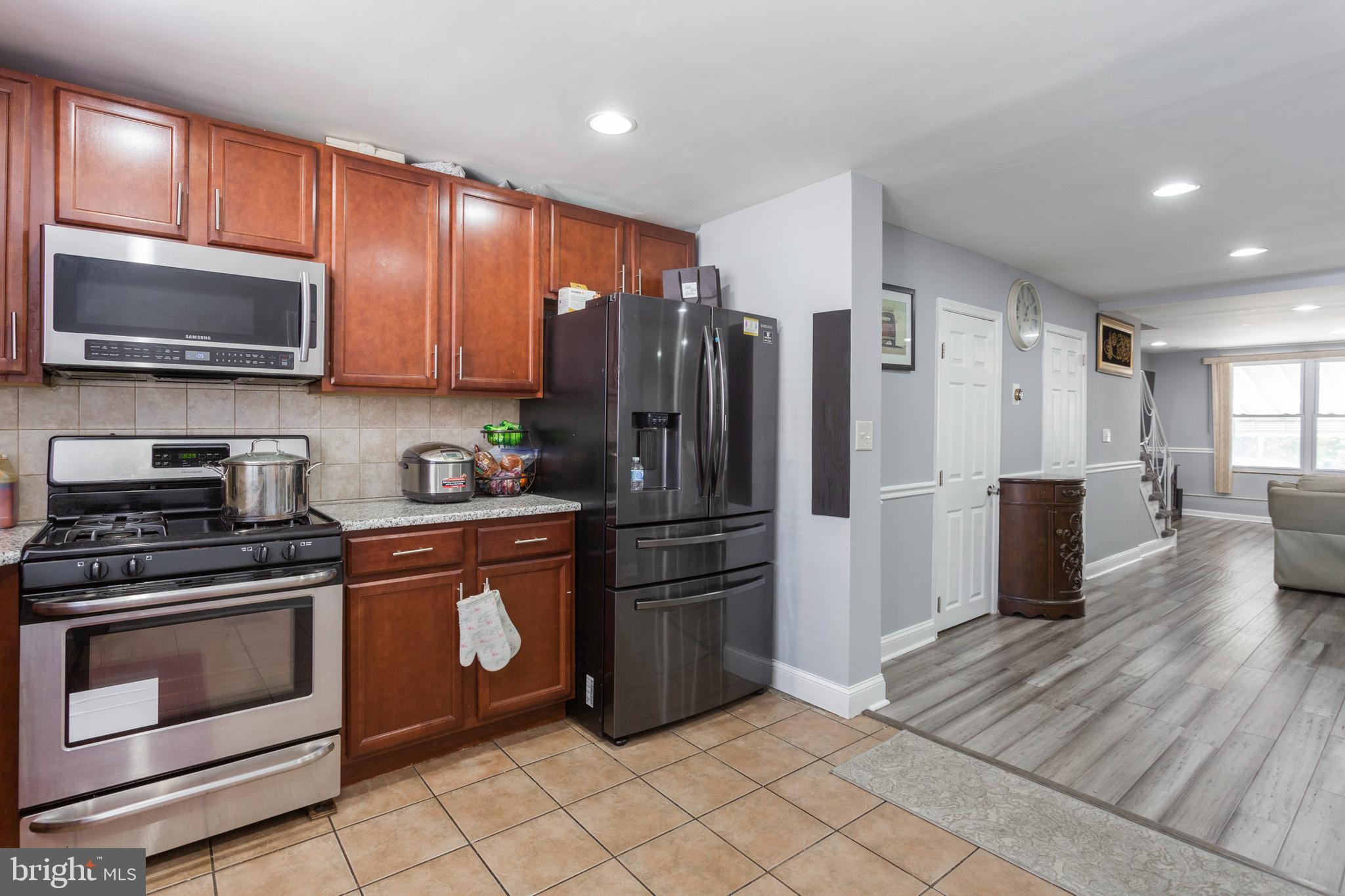 7627 Brookhaven Road Philadelphia, PA 19151 - Photo 7 of 24 Gallery Image 7