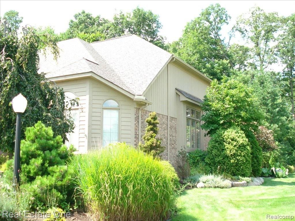 533 Slumber Lane Rochester, MI 48307 - Photo 3 of 25 Slumber Ln 034