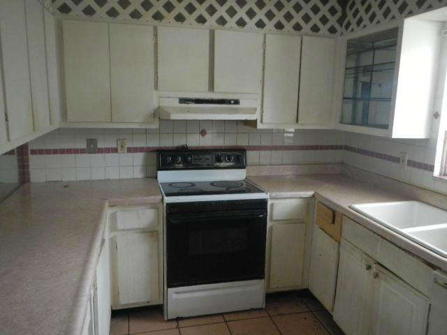 9280 Southwest 61st Way, Unit 28B Boca Raton, FL 33428 - Photo 5 of 10 8