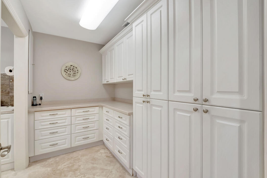 3075 Equestrian Drive Boca Raton, FL 33434 - Photo 17 of 46 17