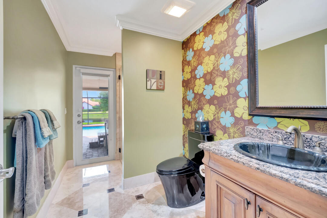 3075 Equestrian Drive Boca Raton, FL 33434 - Photo 23 of 46 24