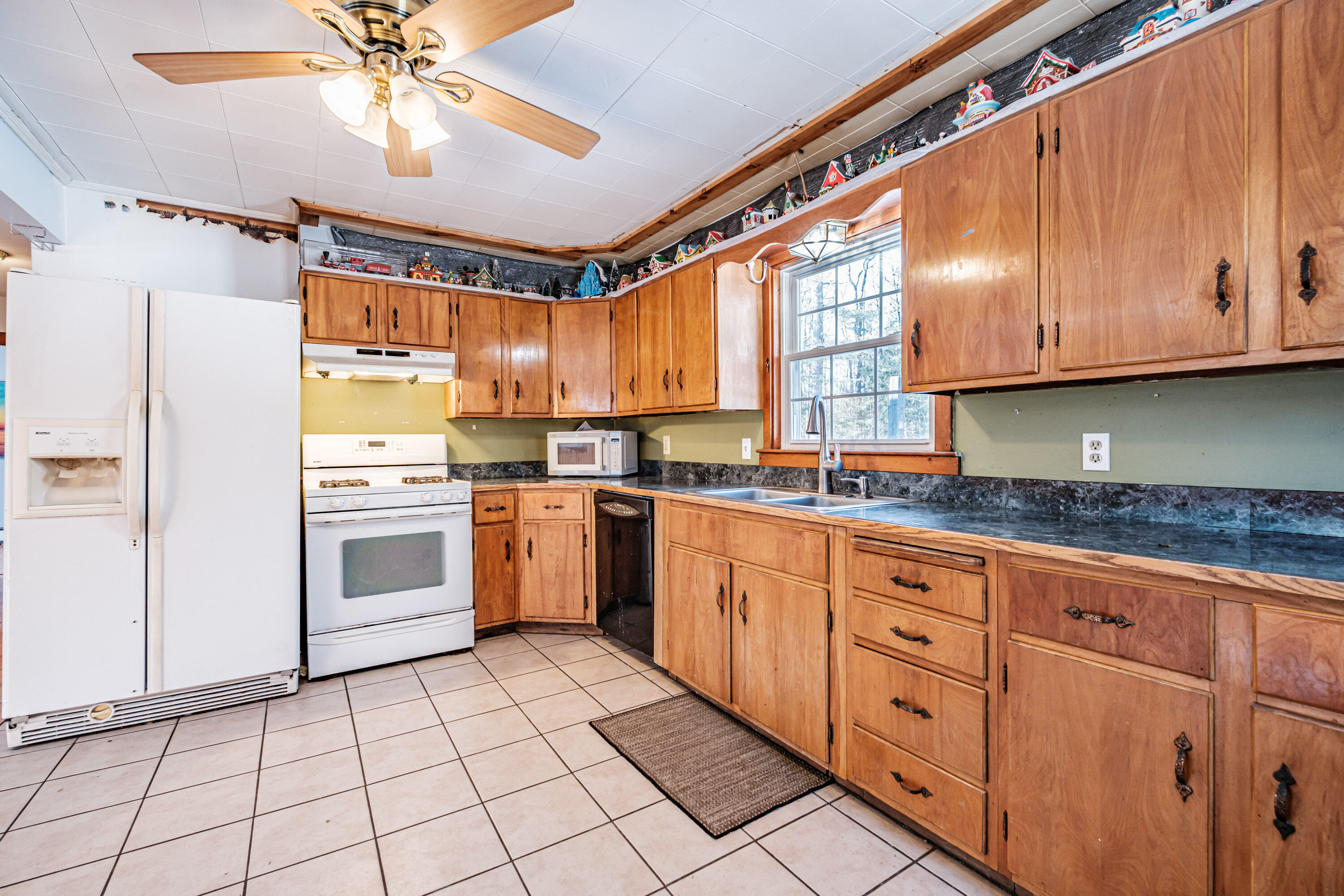 418 East Main Street Denmark, ME 04022 - Photo 4 of 54 20260113gp-62011