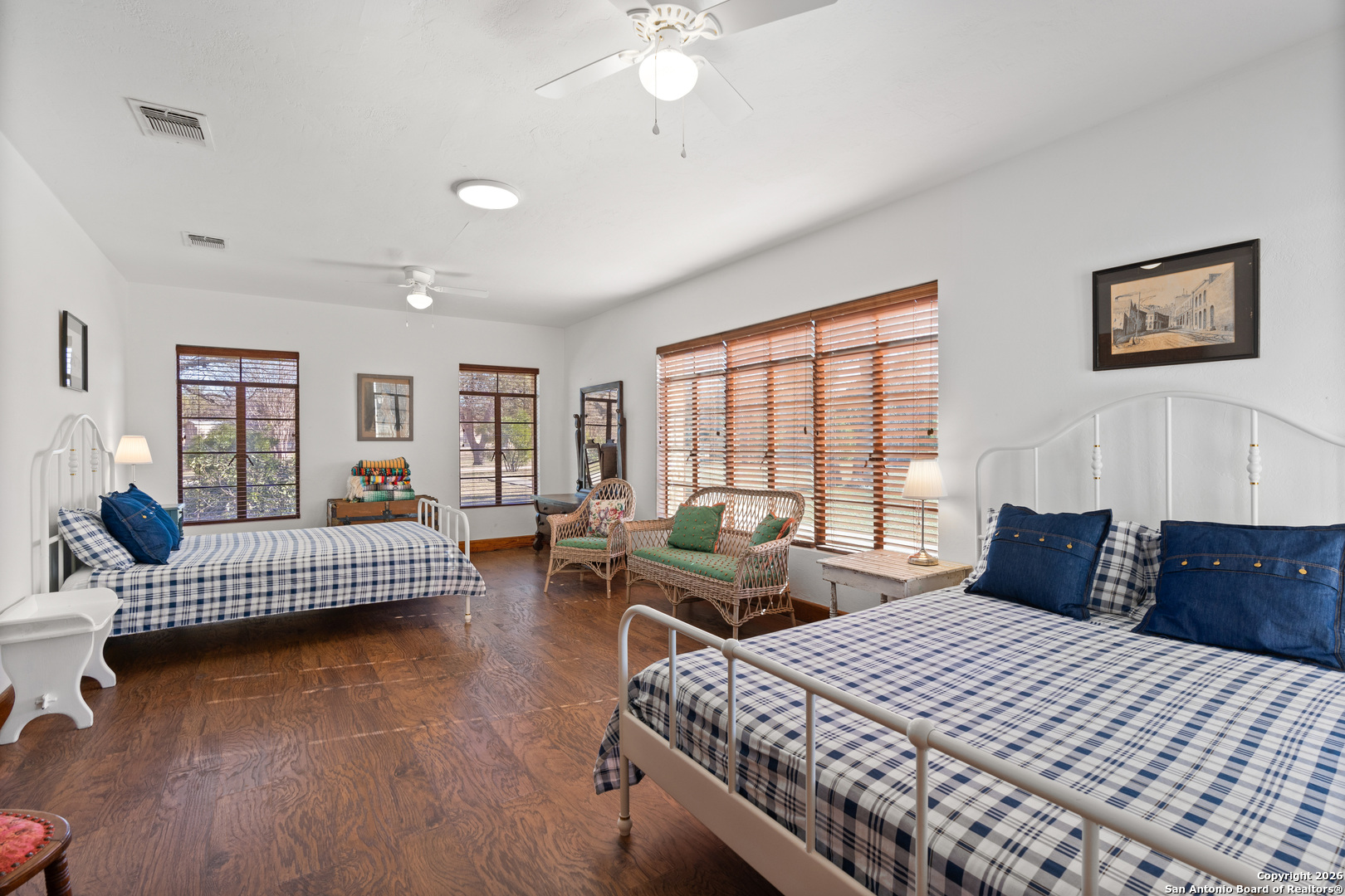 5322 Highway 16 Bandera, TX 78003 - Photo 16 of 25