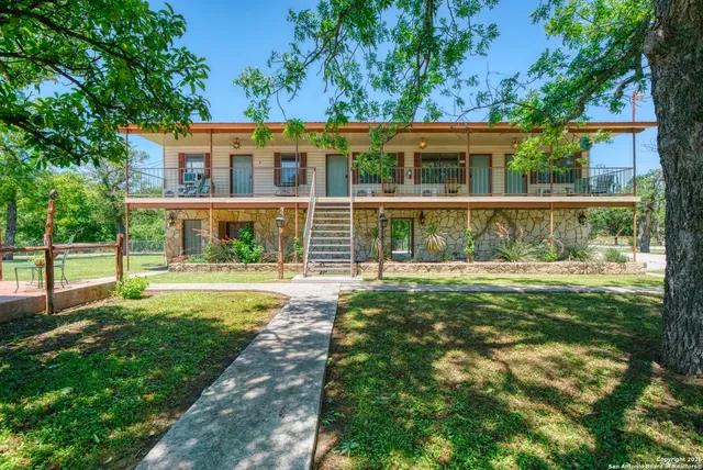 $1,750,000 | 5322 Highway 16, Bandera, TX 78003
