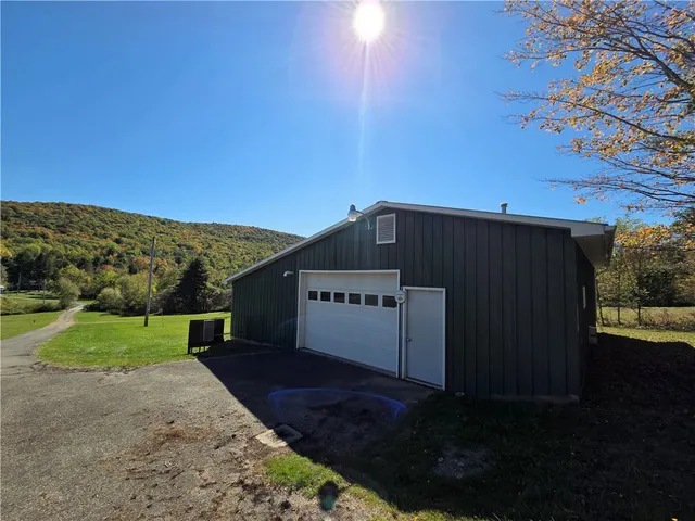 $465,000 | 1918 Chambers Road, Catlin, NY 14812