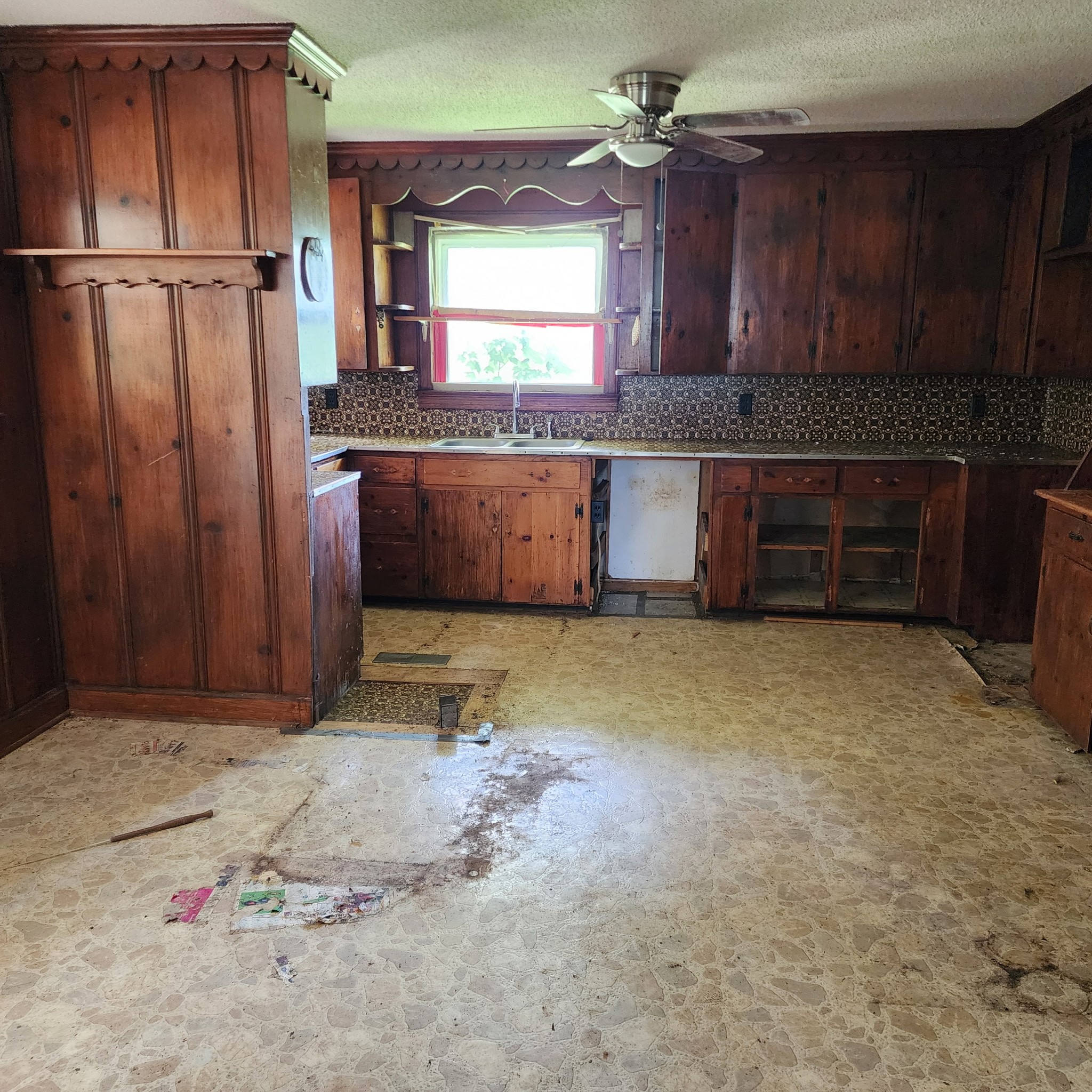 1202 North Main Street St. Joseph, TN 38481 - Photo 6 of 14