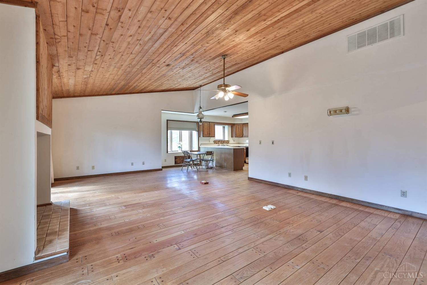 8453 Fields Ertel Road Cincinnati, OH 45249 - Photo 14 of 65 Gallery Image 14