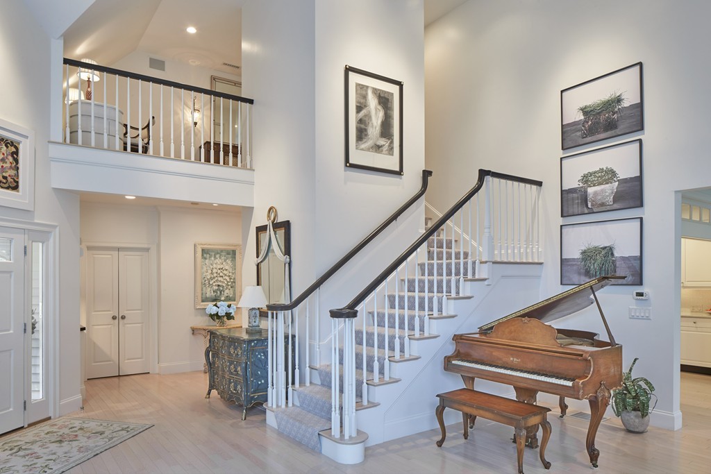 54 Summit Road, Unit 6 Belmont, MA 02478 - Photo 2 of 13 Gallery Image 2