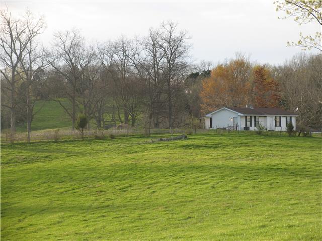 1099 Hinton Road Bethpage, TN 37022 - Photo 4 of 6 Gallery Image 4