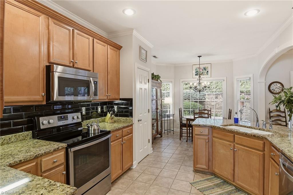 5018 Thornbury Ridge Road Winston-Salem, NC 27106 - Photo 13 of 37