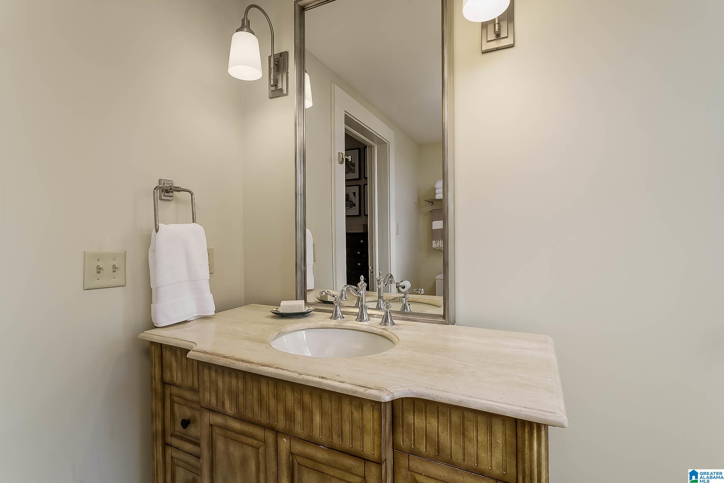 1110 Glen View Road Birmingham, AL 35222 - Photo 31 of 50