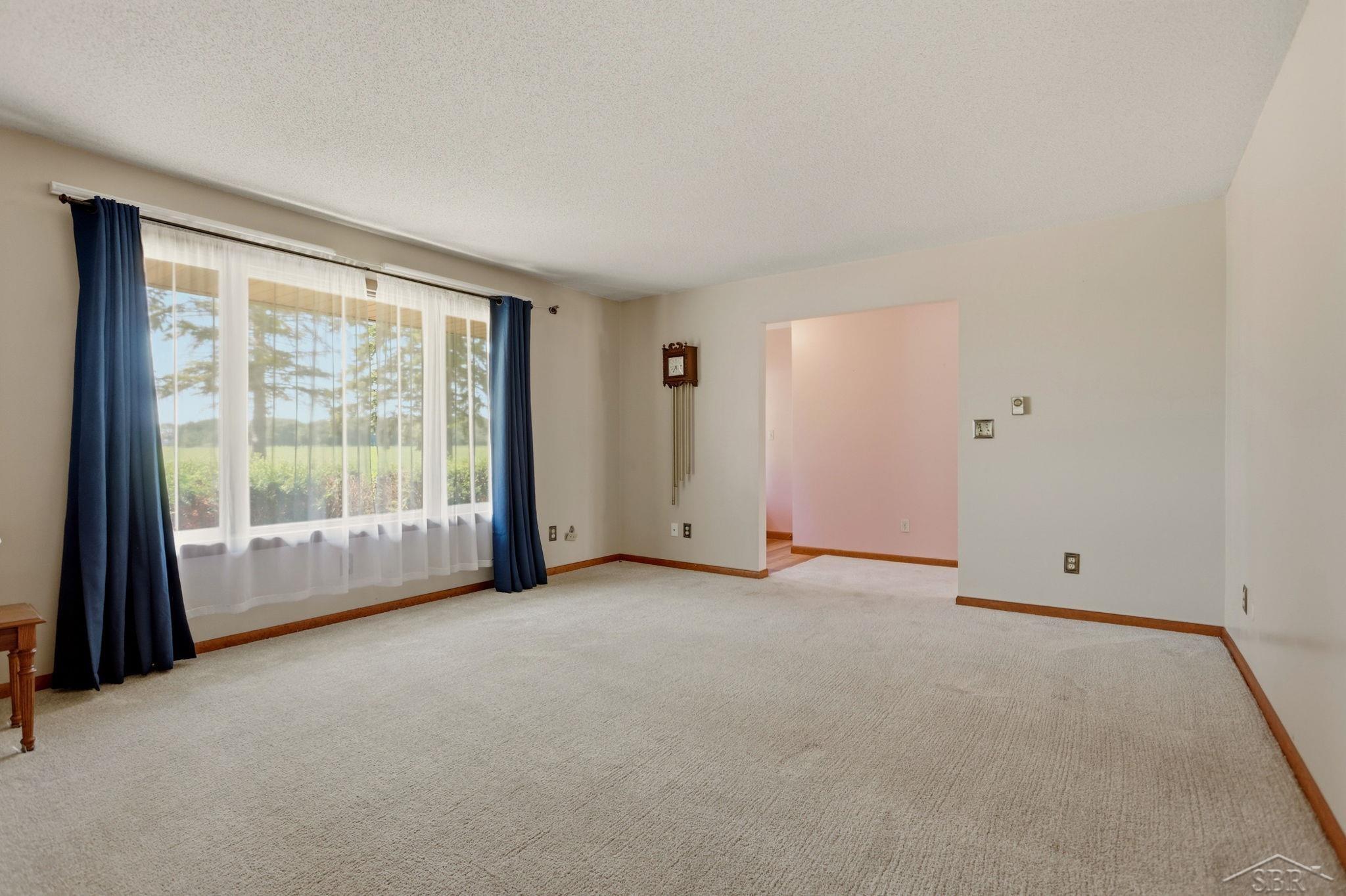8530 South Orr Road Freeland, MI 48623 - Photo 10 of 61