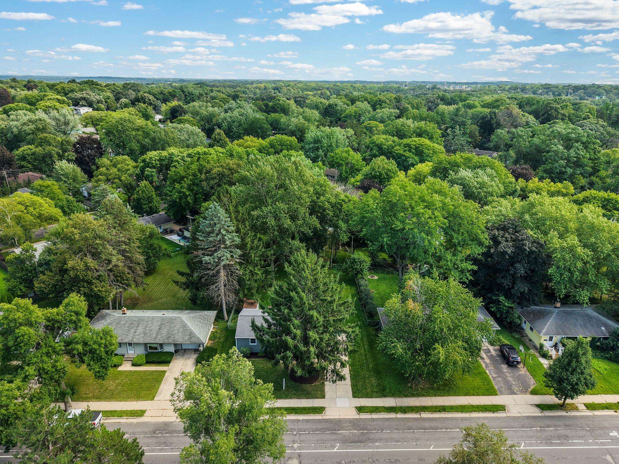 621 South Segoe Road Madison, WI 53711 - Photo 45 of 52 Gallery Image 45