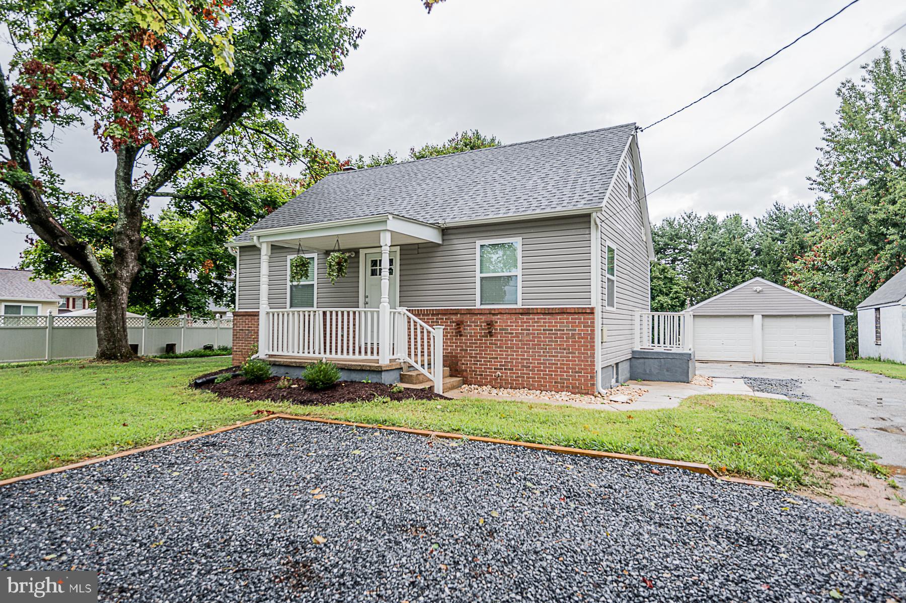 8606 Winands Road Randallstown, MD 21133 - Photo 4 of 42 Lots of Parking!