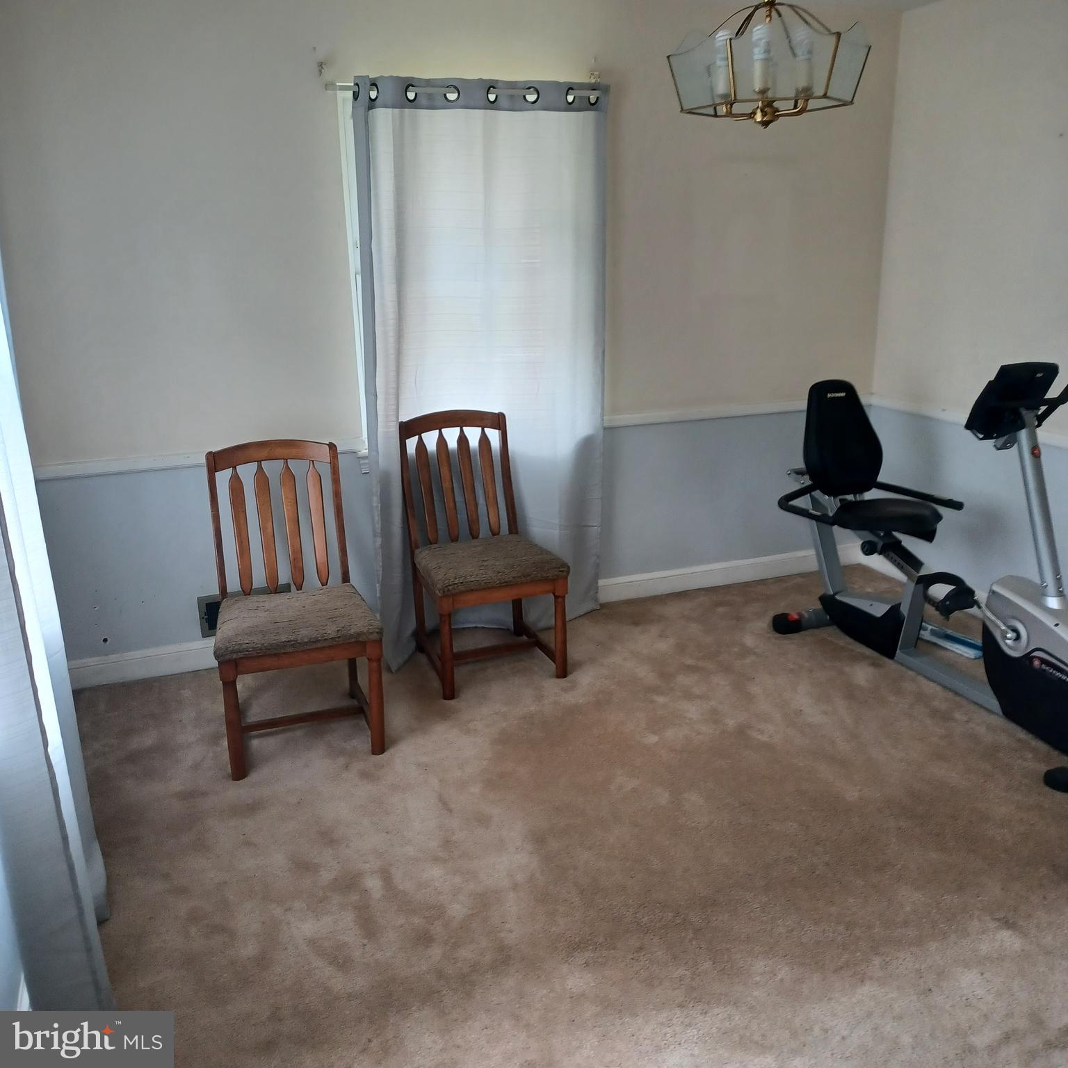 2705 Arcola Avenue Silver Spring, MD 20902 - Photo 4 of 13 Gallery Image 4