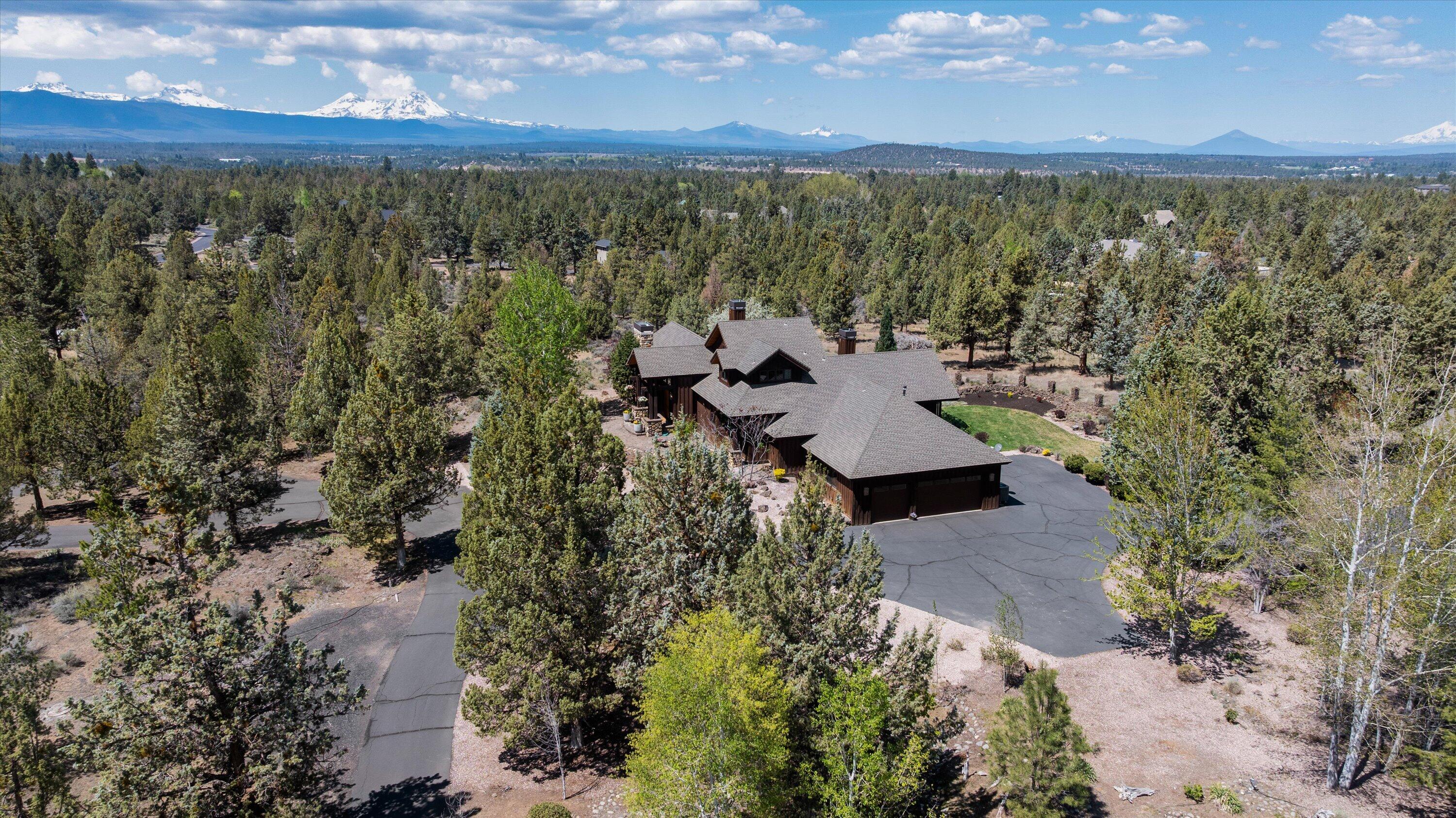 64155 Hunnell Road Bend, OR 97703 - Photo 79 of 96 Cascade Mountain views that never get old.