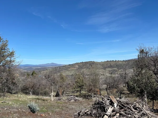 $195,000 | 12230 Ponderosa Street, Hornbrook, CA 96044