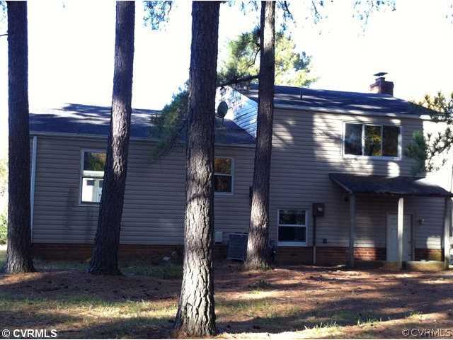 6431 Philbrook Road Richmond, VA 23234 - Photo 3 of 9 Exterior Back - Back of House