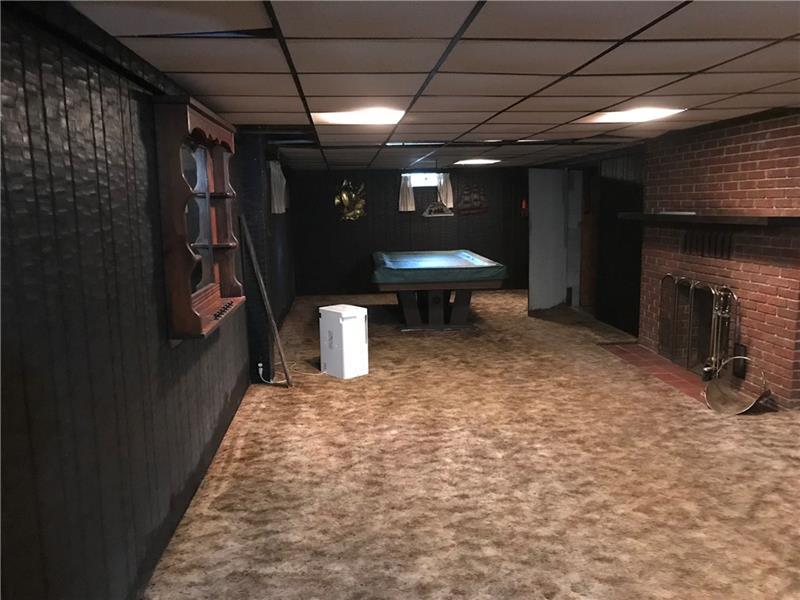 170 Schaller Road Transfer, PA 16154 - Photo 20 of 22 Finished basement w/Pool Table