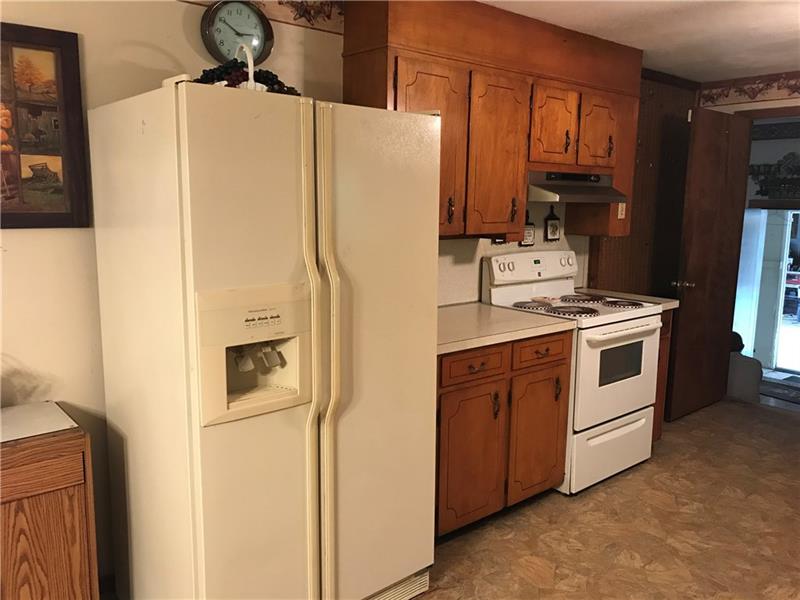 170 Schaller Road Transfer, PA 16154 - Photo 8 of 22 Kitchen