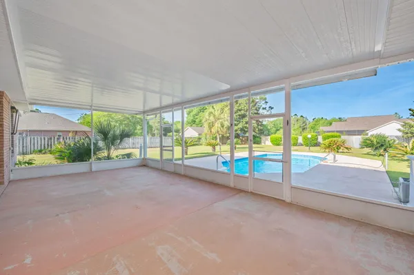 $400,000 | 5552 Frontier Drive, Crestview, FL 32536