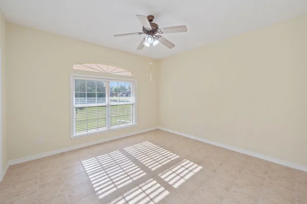 $400,000 | 5552 Frontier Drive, Crestview, FL 32536