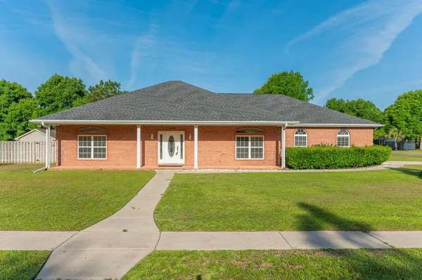 $400,000 | 5552 Frontier Drive, Crestview, FL 32536