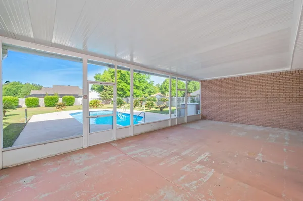 $400,000 | 5552 Frontier Drive, Crestview, FL 32536